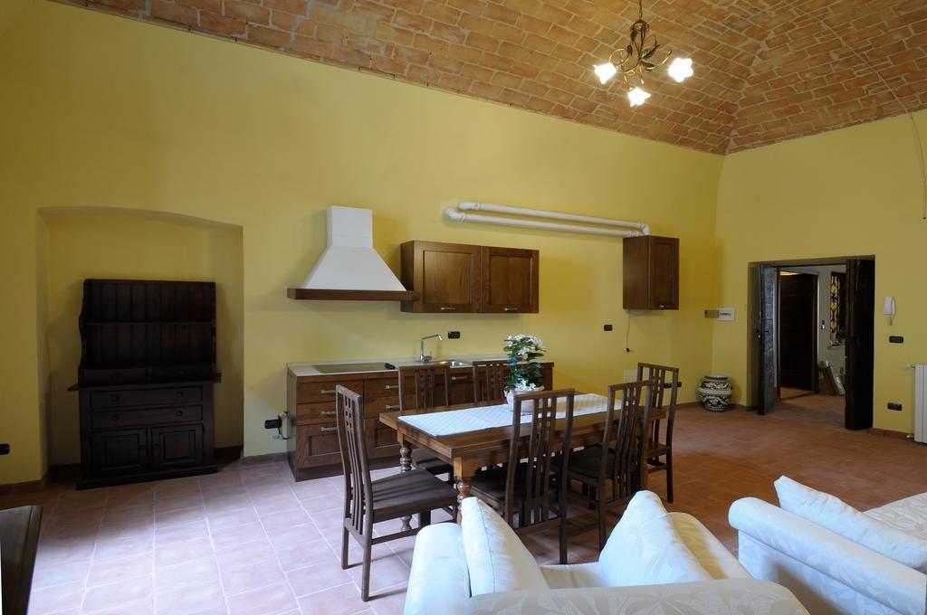 Palazzo Centro Alloggi Vacanza Apartment Nizza Monferrato Luaran gambar