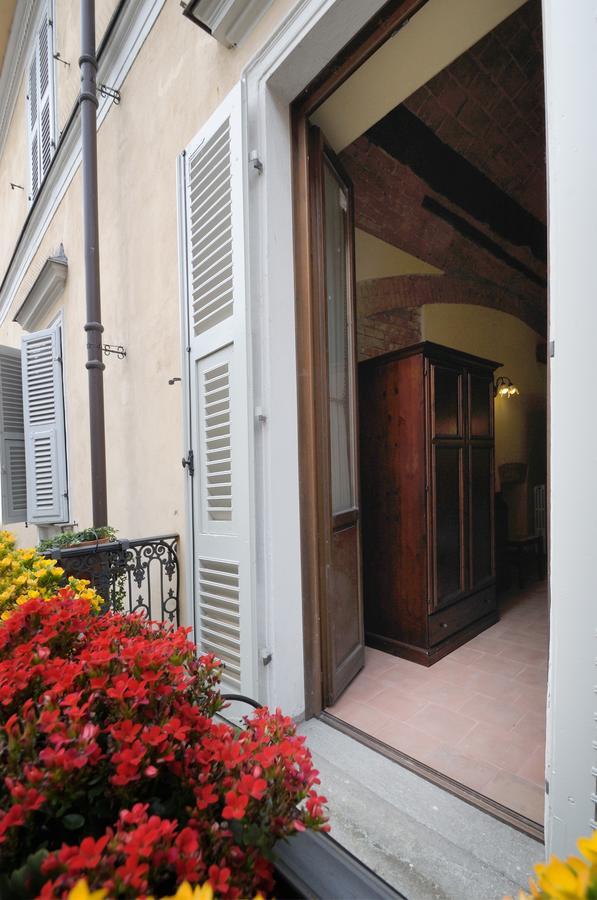 Palazzo Centro Alloggi Vacanza Apartment Nizza Monferrato Luaran gambar