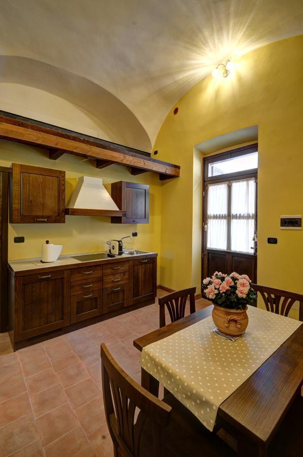 Palazzo Centro Alloggi Vacanza Apartment Nizza Monferrato Bilik gambar